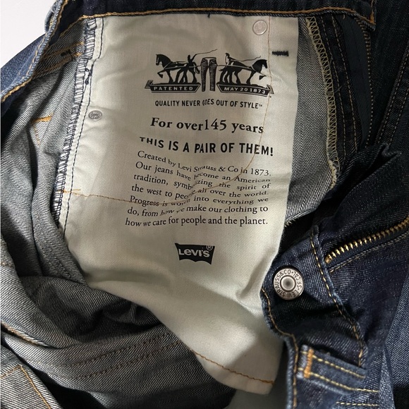 Levi's Dark Indigo Straight Jeans 527s - Picture 6 of 6